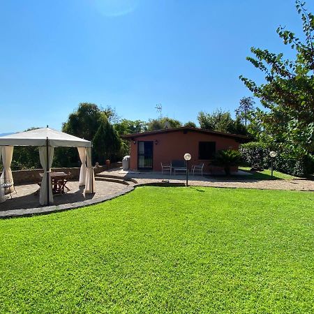 La Casa Di Irene Nel Golf Club Villa Roma Eksteriør bilde